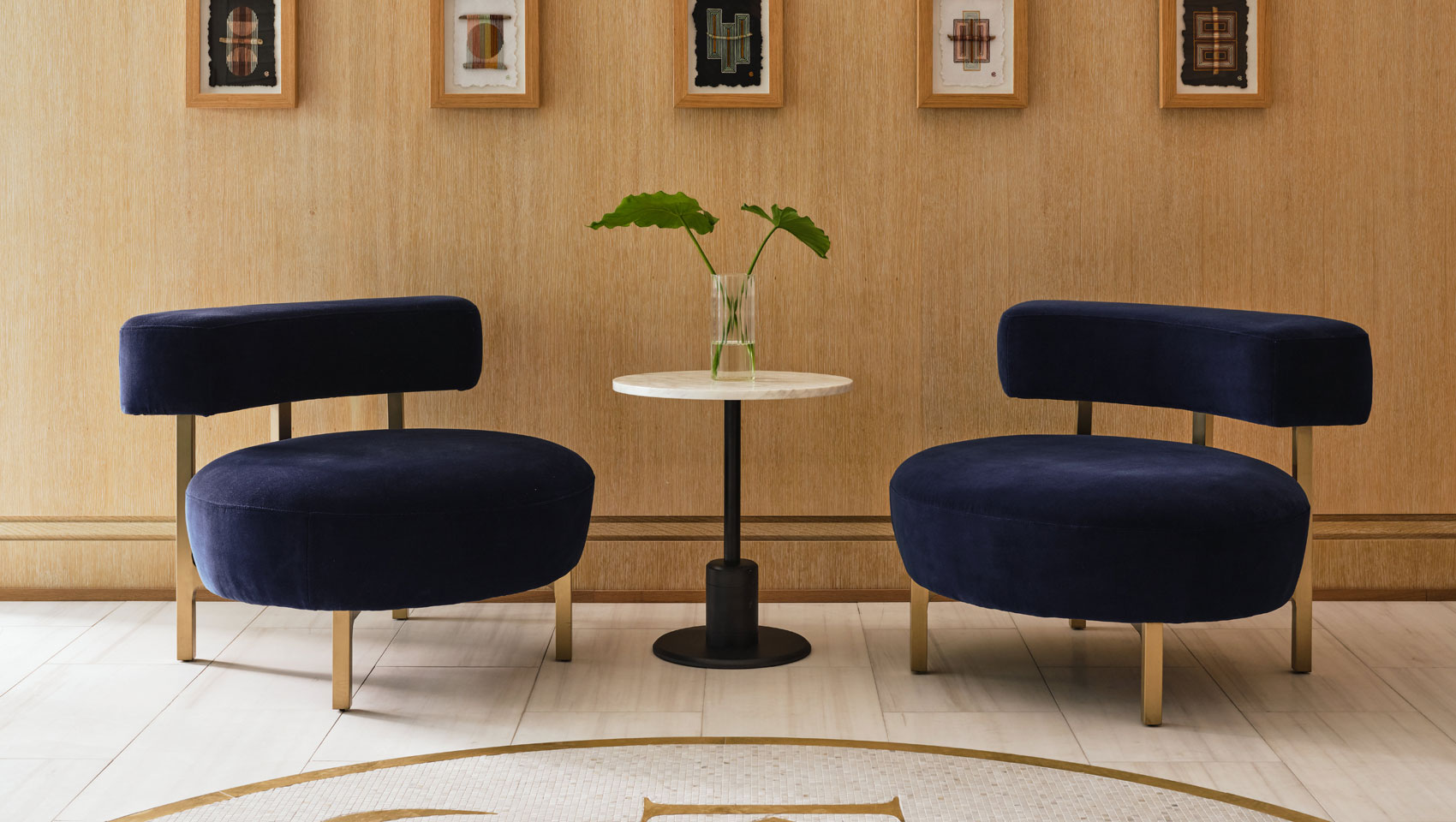 lobby seating at Kimpton Ashbel Hotel